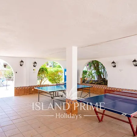 Terrace With Garden In A Heated Pool Complex Fc1751-1xe Apartmán